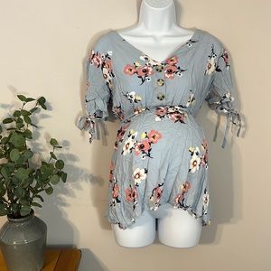 MATERNITY! Motherhood Maternity floral top